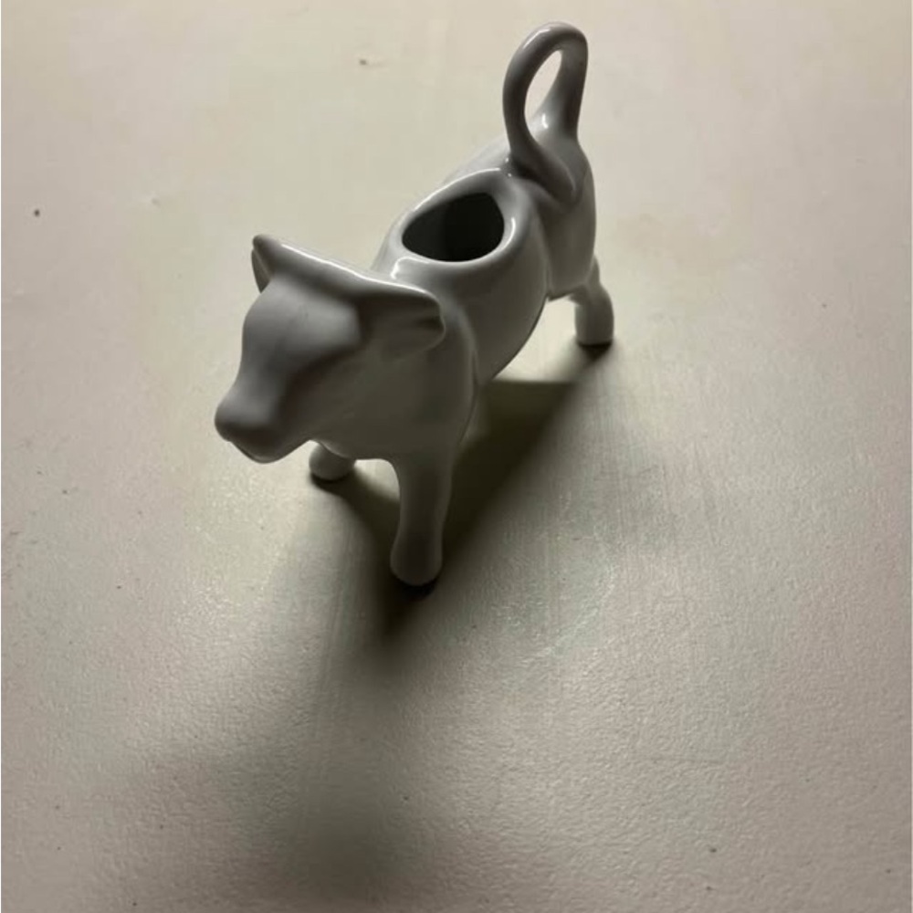 White Ceramic Cow Creamer - Picture 3 of 3
